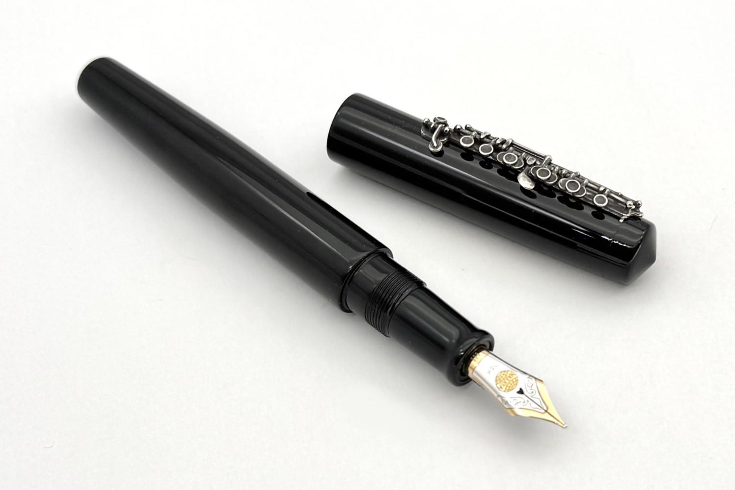 NakayaPiccoloLongWriterKuroRoiroFPFumigatedPiccoloStopper_B